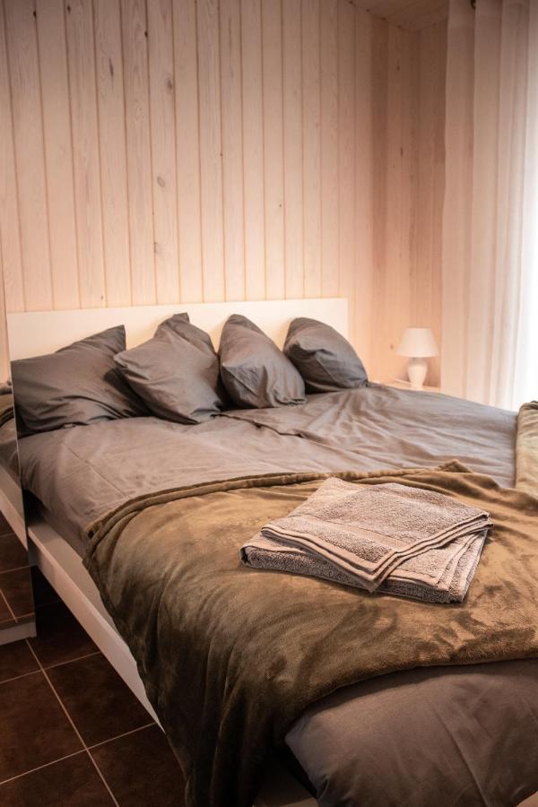 Sila Terases Aparthotel Madona Exteriör bild